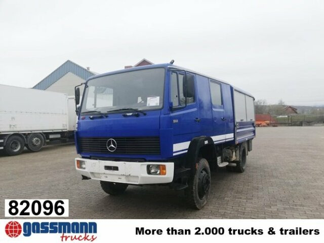 Mercedes-Benz 917 AF 4x4 Doka - Truk flatbed: gambar 1 Mercedes-Benz 917 AF 4x4 Doka - Truk flatbed: gambar 1