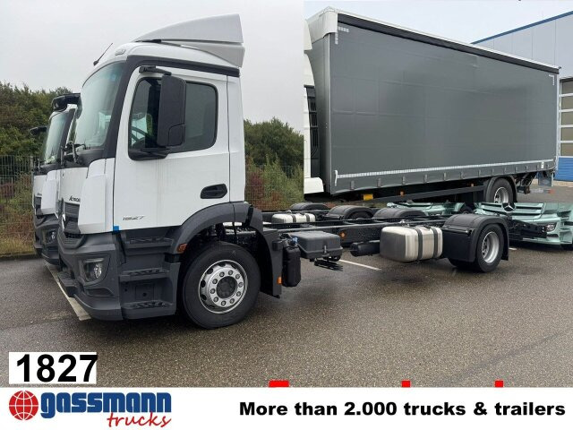 Mercedes-Benz Actros 1827/30 L 4x2, Gardine, LBW - Truk flatbed: gambar 1 Mercedes-Benz Actros 1827/30 L 4x2, Gardine, LBW - Truk flatbed: gambar 1