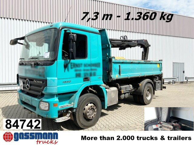 Mercedes-Benz Actros 1832 K 4x2 mit Heckkran Hiab XS 099ES-2 - Truk jungkit, Truk derek: gambar 1 Mercedes-Benz Actros 1832 K 4x2 mit Heckkran Hiab XS 099ES-2 - Truk jungkit, Truk derek: gambar 1