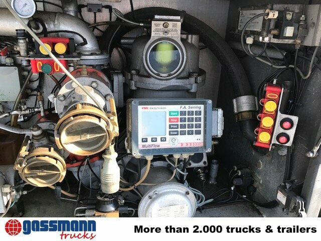 Mercedes-Benz Actros 1841 L 4x2, Esterer Tankaufbau ca. - Truk tangki: gambar 2 Mercedes-Benz Actros 1841 L 4x2, Esterer Tankaufbau ca. - Truk tangki: gambar 2