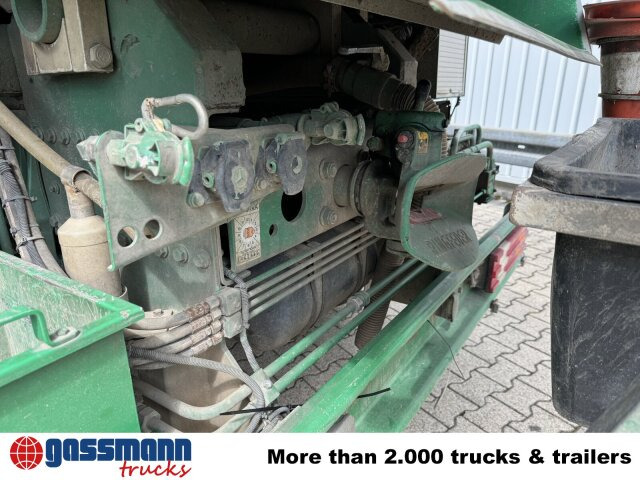 Mercedes-Benz Actros 3244 L 8x2/6, Assmann Saug- und - Penyapu jalan: gambar 4 Mercedes-Benz Actros 3244 L 8x2/6, Assmann Saug- und - Penyapu jalan: gambar 4
