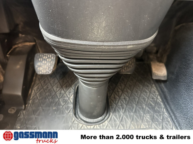 Mercedes-Benz Actros 3348 AK 6x6 - Truk sasis: gambar 4 Mercedes-Benz Actros 3348 AK 6x6 - Truk sasis: gambar 4