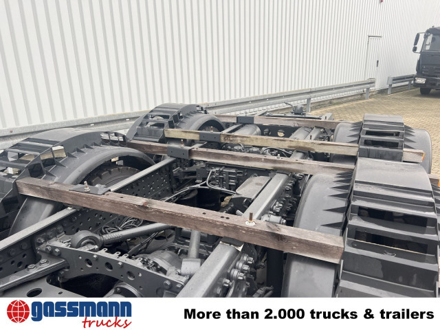 Mercedes-Benz Arocs 3251 L 8x4/4, mit Motorabtrieb C plus NA - Truk sasis: gambar 3 Mercedes-Benz Arocs 3251 L 8x4/4, mit Motorabtrieb C plus NA - Truk sasis: gambar 3