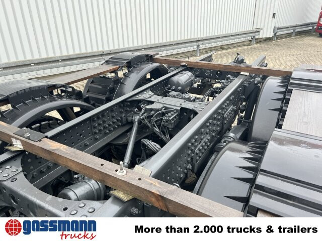 Mercedes-Benz Arocs 3340/46 A 6x6, Grounder - Truk sasis: gambar 3 Mercedes-Benz Arocs 3340/46 A 6x6, Grounder - Truk sasis: gambar 3