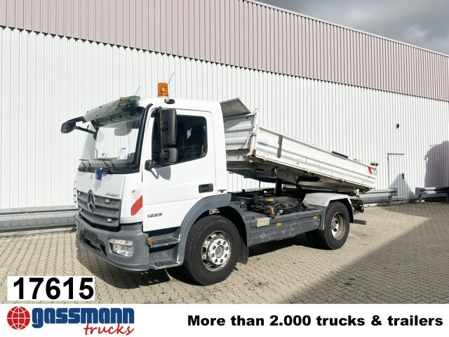 Mercedes-Benz Atego 1223 K 4x2, AHK-Öl - Truk jungkit: gambar 1 Mercedes-Benz Atego 1223 K 4x2, AHK-Öl - Truk jungkit: gambar 1