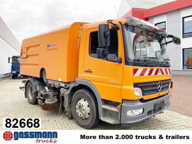 Mercedes-Benz Atego 1324 4x2, Kehrmaschine Explorer 8 - Penyapu jalan: gambar 1 Mercedes-Benz Atego 1324 4x2, Kehrmaschine Explorer 8 - Penyapu jalan: gambar 1