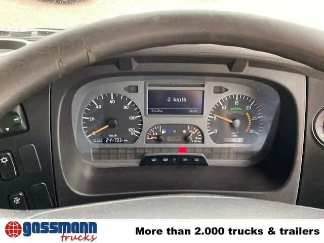 Mercedes-Benz Atego 1524 L 4x2 Kehrmaschine FAUN Viajet - Penyapu jalan: gambar 4 Mercedes-Benz Atego 1524 L 4x2 Kehrmaschine FAUN Viajet - Penyapu jalan: gambar 4