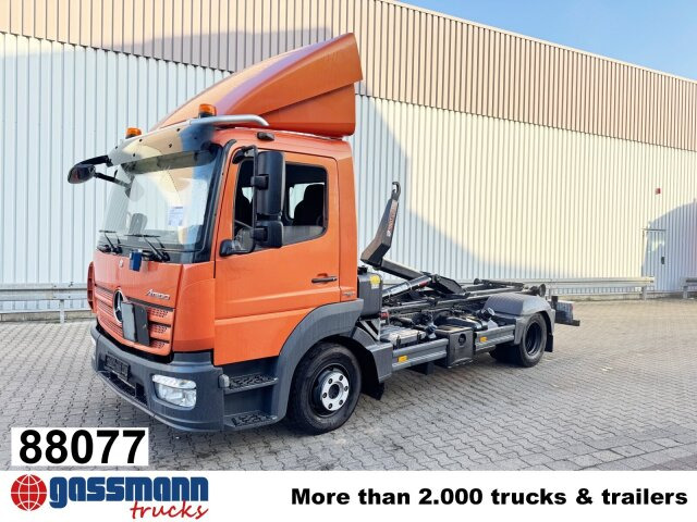 Mercedes-Benz Atego 824 L 4x2, Motorabtrieb, City-Abroller - Hook lift: gambar 1 Mercedes-Benz Atego 824 L 4x2, Motorabtrieb, City-Abroller - Hook lift: gambar 1