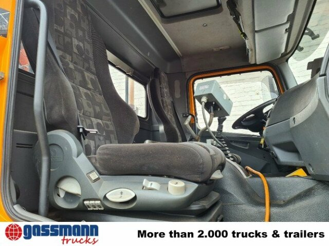 Mercedes-Benz Axor 1828 AK 4x4, Winterdienstausstattung, Kran - Truk jungkit, Truk derek: gambar 3 Mercedes-Benz Axor 1828 AK 4x4, Winterdienstausstattung, Kran - Truk jungkit, Truk derek: gambar 3