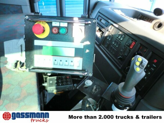 Mercedes-Benz Econic 2628L 6x2 mit SIDEPRESS Aufbau - Truk sampah: gambar 5 Mercedes-Benz Econic 2628L 6x2 mit SIDEPRESS Aufbau - Truk sampah: gambar 5