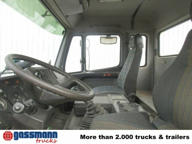 Mercedes-Benz SK 1824 AK 4x4 Chassis - Truk sasis: gambar 3 Mercedes-Benz SK 1824 AK 4x4 Chassis - Truk sasis: gambar 3