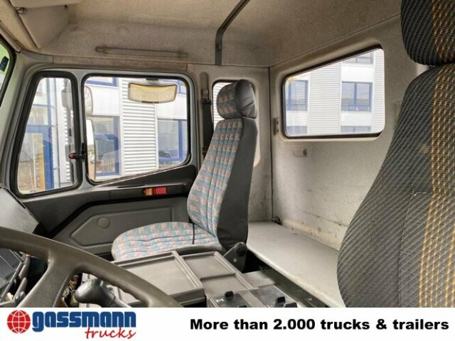 Mercedes-Benz SK 1824 AK 4x4 Chassis - Truk sasis: gambar 5 Mercedes-Benz SK 1824 AK 4x4 Chassis - Truk sasis: gambar 5