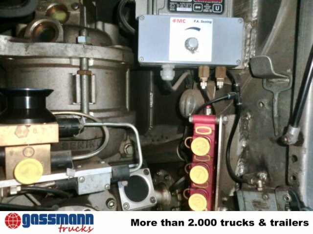 Mercedes-Benz SK 1824 L 4x2, Esterer Tankaufbau ca. 13.100l, 2 - Truk tangki: gambar 3 Mercedes-Benz SK 1824 L 4x2, Esterer Tankaufbau ca. 13.100l, 2 - Truk tangki: gambar 3