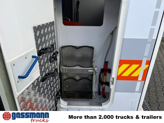 Mercedes-Benz Sprinter 313 CDI 4x2, Rettungswagen - Van panel: gambar 2 Mercedes-Benz Sprinter 313 CDI 4x2, Rettungswagen - Van panel: gambar 2