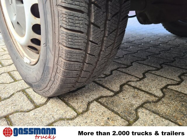 Mercedes-Benz Sprinter 316 KA 4x2, Rettungswagen - Van panel: gambar 2 Mercedes-Benz Sprinter 316 KA 4x2, Rettungswagen - Van panel: gambar 2