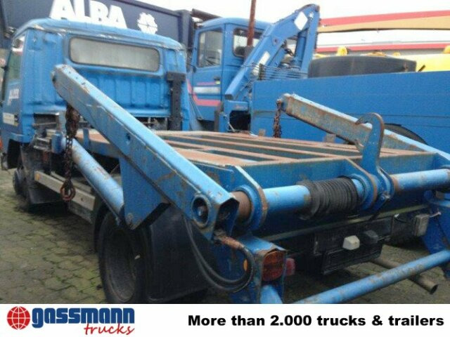 Mitsubishi Canter 4x2, ERSATZTEILTRÄGER - Truk skip loader: gambar 5 Mitsubishi Canter 4x2, ERSATZTEILTRÄGER - Truk skip loader: gambar 5