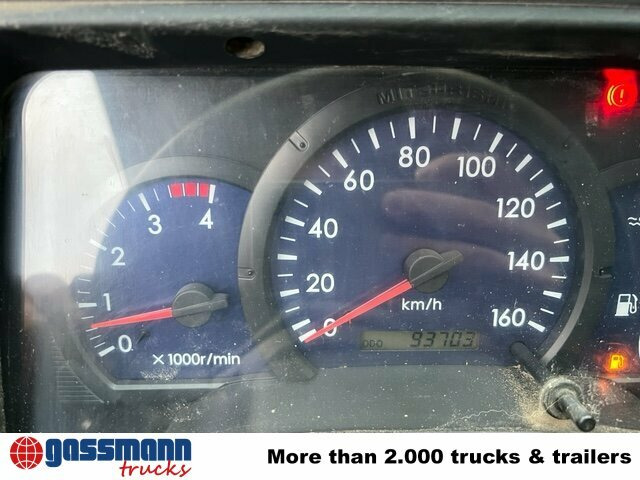Mitsubishi Canter Fuso 7C15D 4x2 - Truk jungkit: gambar 4 Mitsubishi Canter Fuso 7C15D 4x2 - Truk jungkit: gambar 4