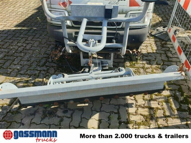 PFAU S 85 4x4 - Van jungkit: gambar 5 PFAU S 85 4x4 - Van jungkit: gambar 5