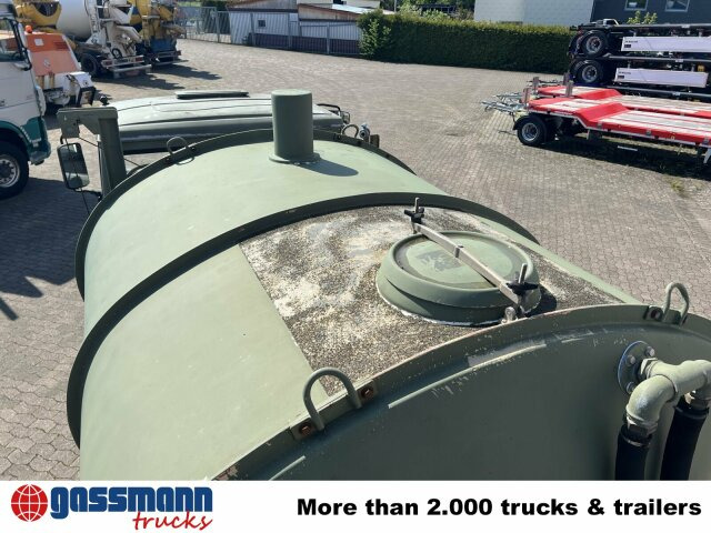 Renault Midliner S170 4x4, 6000l Wassertank - Truk tangki: gambar 3 Renault Midliner S170 4x4, 6000l Wassertank - Truk tangki: gambar 3