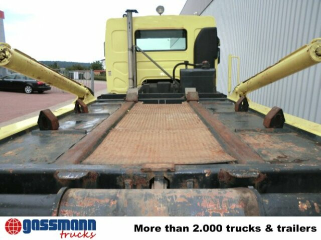 Renault Premium 250 4x2 - Truk skip loader: gambar 5 Renault Premium 250 4x2 - Truk skip loader: gambar 5