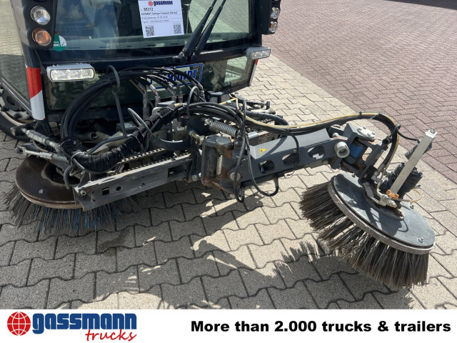 Schmidt Swingo Compact 200 4x2, Kehrmaschine - Penyapu jalan: gambar 2 Schmidt Swingo Compact 200 4x2, Kehrmaschine - Penyapu jalan: gambar 2