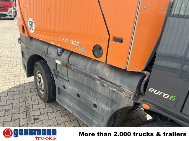 Schmidt Swingo Compact 200 4x2, Kehrmaschine - Penyapu jalan: gambar 4 Schmidt Swingo Compact 200 4x2, Kehrmaschine - Penyapu jalan: gambar 4
