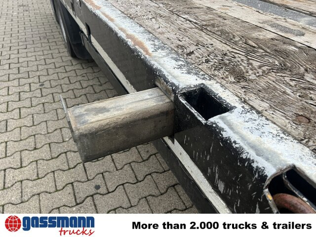 Schwarzmüller T4 G-Serie, Schwenkzugöse, Verbr. auf 3m, - Trailer low bed: gambar 4 Schwarzmüller T4 G-Serie, Schwenkzugöse, Verbr. auf 3m, - Trailer low bed: gambar 4