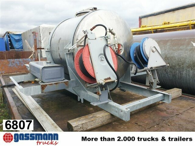 Tank-Aufbau - Truk tangki: gambar 1 Tank-Aufbau - Truk tangki: gambar 1