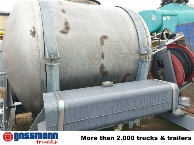 Tank-Aufbau - Truk tangki: gambar 3 Tank-Aufbau - Truk tangki: gambar 3