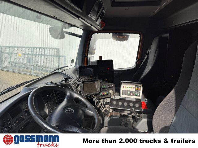 Mercedes-Benz Axor 1829 4x2, Zweiweg Z200, Kehrmaschine Faun - Truk: gambar 5 Mercedes-Benz Axor 1829 4x2, Zweiweg Z200, Kehrmaschine Faun - Truk: gambar 5