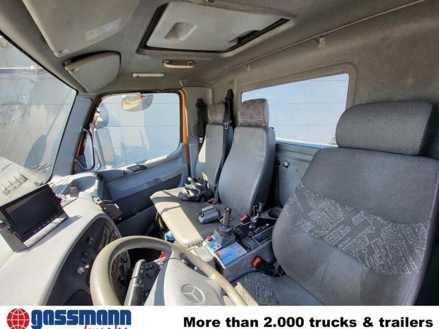 Unimog U 20 4x4, Zapfwelle, Kran Hiab 022D-3 HiDuo, - Van pengiriman: gambar 2 Unimog U 20 4x4, Zapfwelle, Kran Hiab 022D-3 HiDuo, - Van pengiriman: gambar 2