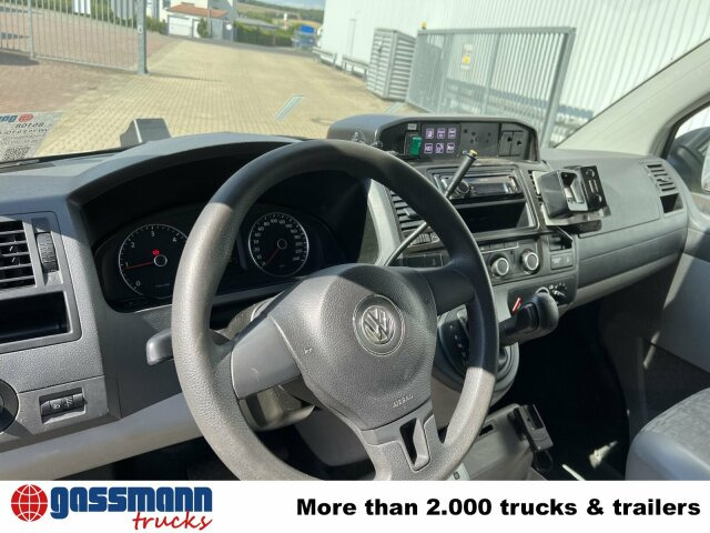 Volkswagen T5 2.0 TDI 4x2, Krankenwagen - Ambulans: gambar 4 Volkswagen T5 2.0 TDI 4x2, Krankenwagen - Ambulans: gambar 4