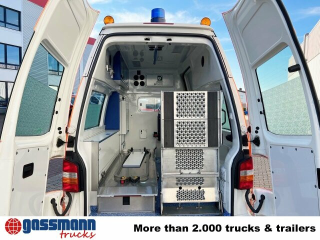 Volkswagen T5 2.5 TDI 4x2, Krankenwagen - Ambulans: gambar 2 Volkswagen T5 2.5 TDI 4x2, Krankenwagen - Ambulans: gambar 2