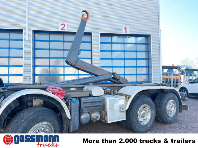 Volvo FM 460 8x2-6, Lenk-/Liftachse, Kran HMF 2020-K4, - Hook lift, Truk derek: gambar 4 Volvo FM 460 8x2-6, Lenk-/Liftachse, Kran HMF 2020-K4, - Hook lift, Truk derek: gambar 4