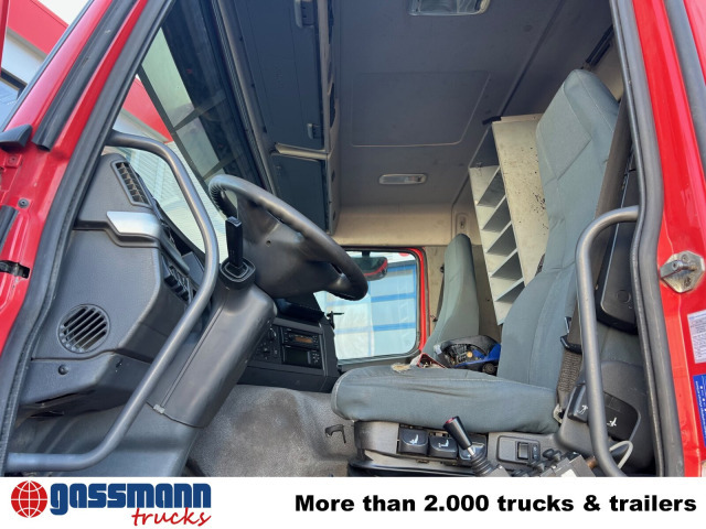 Volvo FM 460 8x2-6, Lenk-/Liftachse, Kran HMF 2020-K4, - Hook lift, Truk derek: gambar 5 Volvo FM 460 8x2-6, Lenk-/Liftachse, Kran HMF 2020-K4, - Hook lift, Truk derek: gambar 5