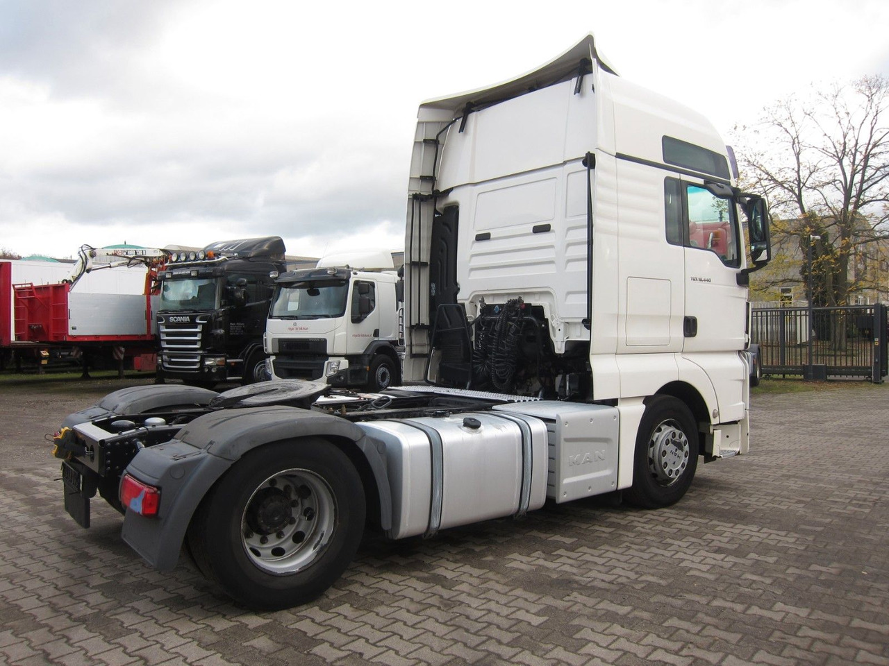 Tractor head MAN TGX 18 440 XXL Retarder 730tkm 2xTank: gambar 6
