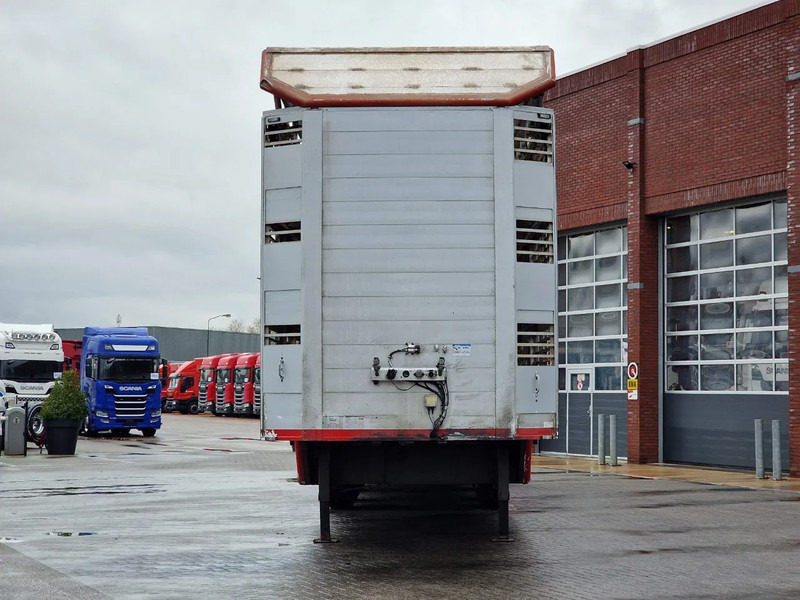 CUPPERS 3 deck livestock trailer - Water & Ventilation - Loadlift - Steering axle - Semi-trailer pengangkut hewan: gambar 3 CUPPERS 3 deck livestock trailer - Water & Ventilation - Loadlift - Steering axle - Semi-trailer pengangkut hewan: gambar 3