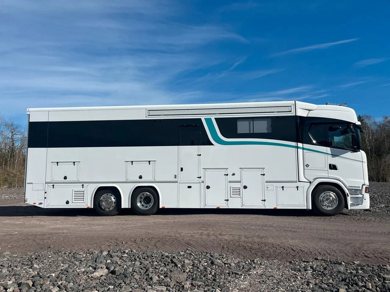 Scania S590 V8 6x2 Camper / Motorhome - New 2025 - Garage - Slide out - - Camper: gambar 4 Scania S590 V8 6x2 Camper / Motorhome - New 2025 - Garage - Slide out - - Camper: gambar 4