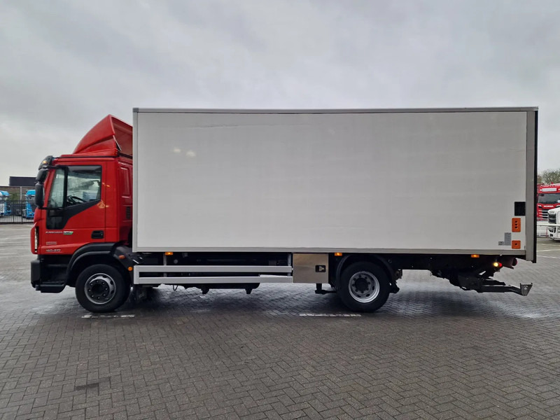 Iveco EuroCargo 160 210 - Isotherm box - Zepro loadlift - Low KM - Airco - Camera - Truk box: gambar 4 Iveco EuroCargo 160 210 - Isotherm box - Zepro loadlift - Low KM - Airco - Camera - Truk box: gambar 4