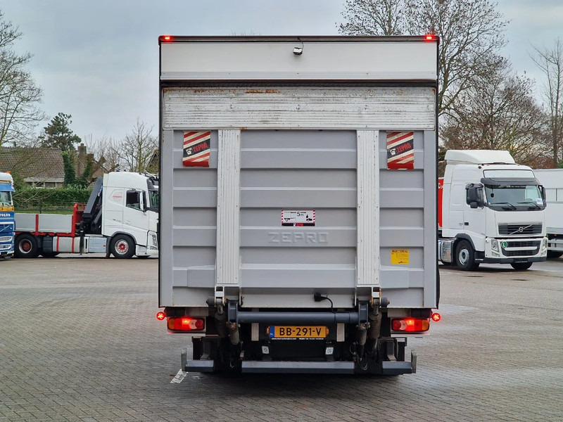Truk box Iveco Eurocargo 75-190 Isotherm box - Zepro loadlift - Low KM - Airco - Euro 6 - Camera: gambar 7