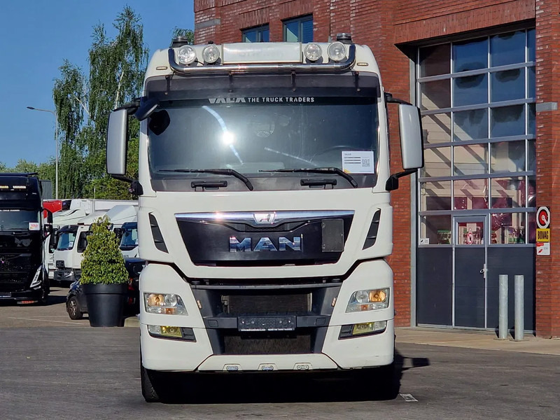 MAN TGX 32.560 8x4*4 - Cable system - Retarder - Euro 6 - Steering axle - - Truk pembawa sistem kabel: gambar 2 MAN TGX 32.560 8x4*4 - Cable system - Retarder - Euro 6 - Steering axle - - Truk pembawa sistem kabel: gambar 2
