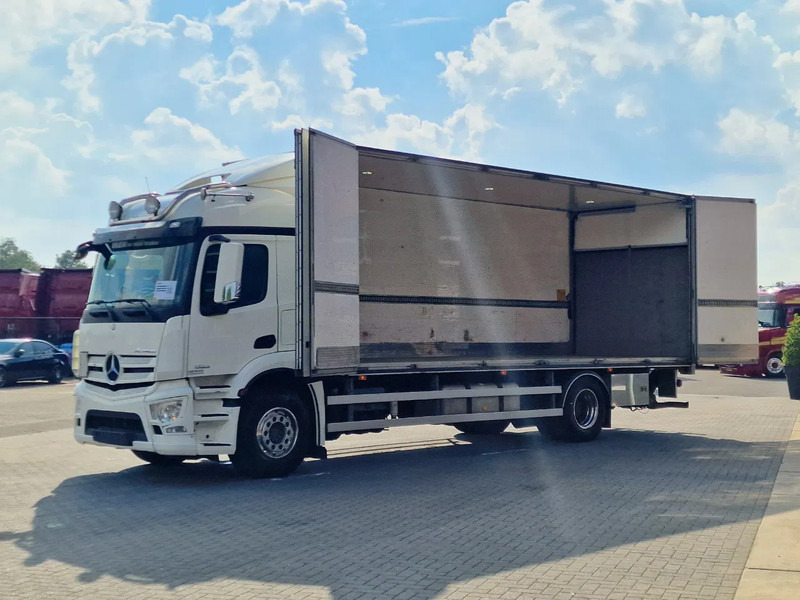 Mercedes-Benz Actros 1833 4x2 - Box with sidedoors - Loadlift - Sleeper cab - Full air - 5.80WB - Truk box: gambar 4 Mercedes-Benz Actros 1833 4x2 - Box with sidedoors - Loadlift - Sleeper cab - Full air - 5.80WB - Truk box: gambar 4