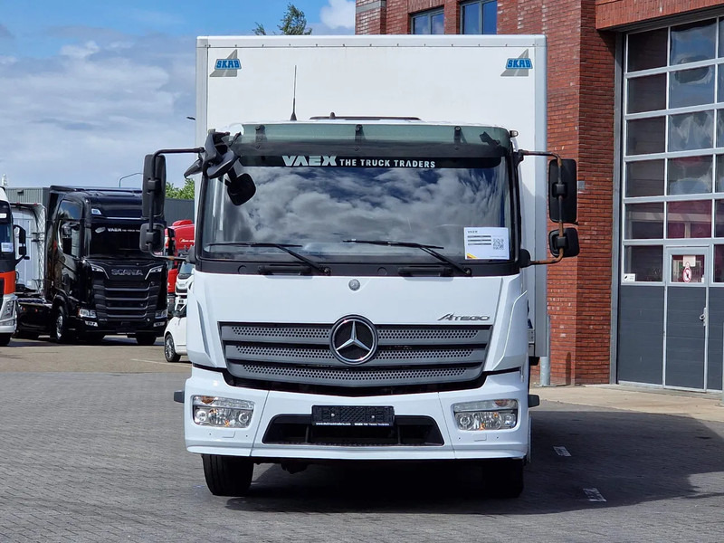 Mercedes-Benz Atego 1523 4x2 - 170 KW/230PS - Box - Zepro loadlift - Euro 6 - Truk box: gambar 2 Mercedes-Benz Atego 1523 4x2 - 170 KW/230PS - Box - Zepro loadlift - Euro 6 - Truk box: gambar 2