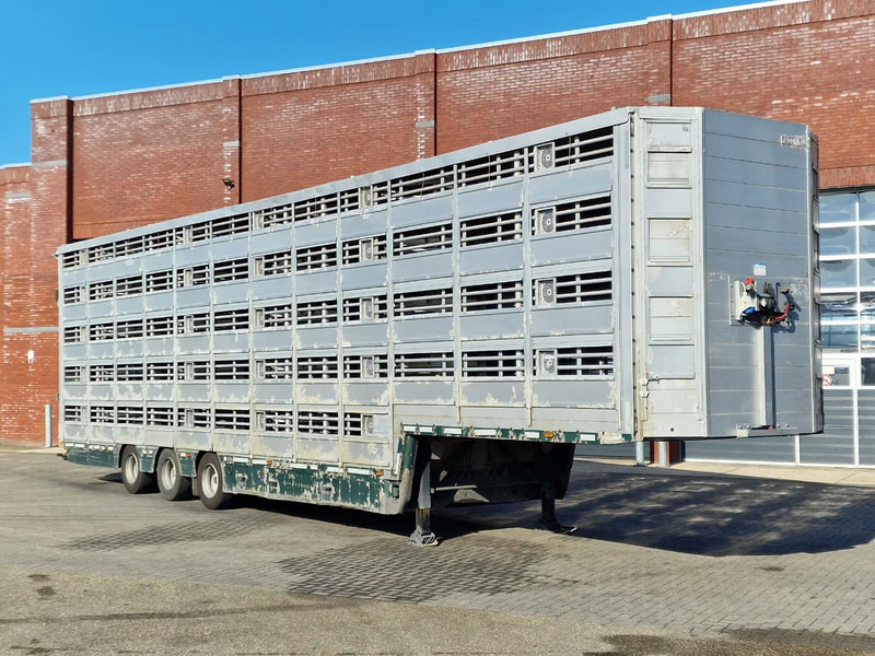 Pezzaioli 5 deck livestock trailer - Water & Ventilation - Loadlift - Folding floors - BPW Axle - 155M3 - Semi-trailer pengangkut hewan: gambar 3 Pezzaioli 5 deck livestock trailer - Water & Ventilation - Loadlift - Folding floors - BPW Axle - 155M3 - Semi-trailer pengangkut hewan: gambar 3