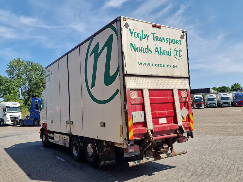 Scania R500 V8 Highline 6x2*4 - Box with side doors - Loadlift - Manual gearbox with retarder - Full air - Steering axle - Truk box: gambar 5 Scania R500 V8 Highline 6x2*4 - Box with side doors - Loadlift - Manual gearbox with retarder - Full air - Steering axle - Truk box: gambar 5