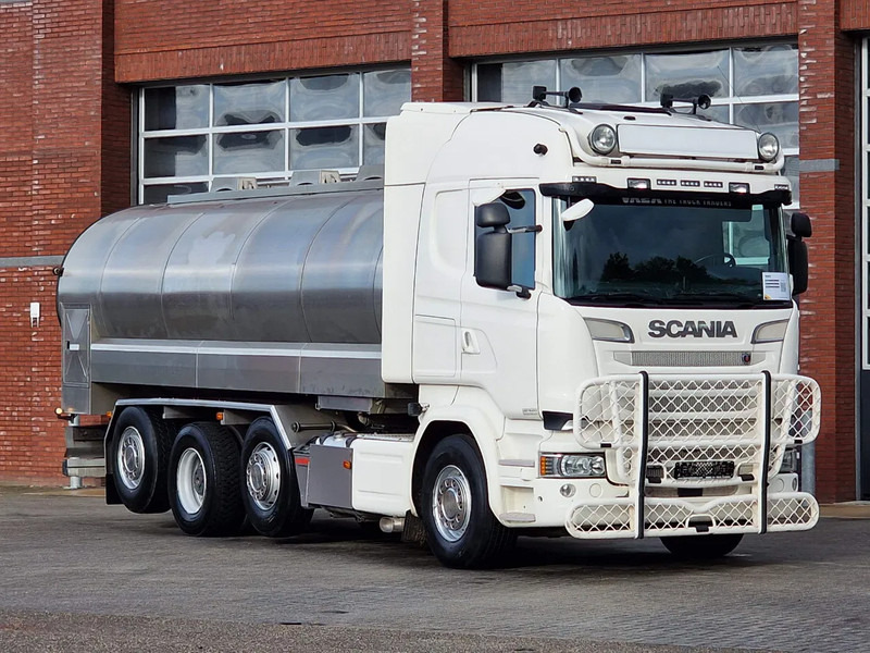 Scania R520 V8 8x2*4 - Tank - 19.000L - 4 compartments - Pump and counter - Retarder - Truk tangki: gambar 1 Scania R520 V8 8x2*4 - Tank - 19.000L - 4 compartments - Pump and counter - Retarder - Truk tangki: gambar 1
