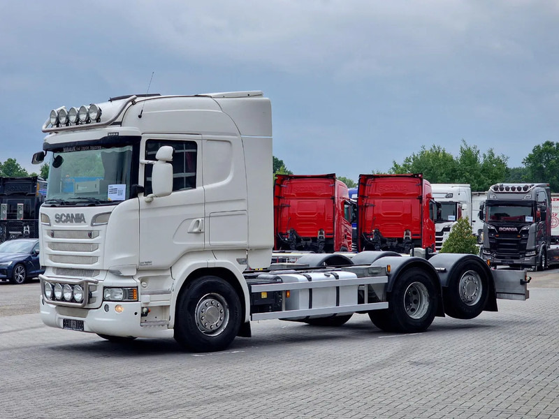 Scania R580 V8 Highline 6x2*4 - Chassis - Retarder - Steering axle - 410 WB - Custom interior - Full air - Truk sasis: gambar 3 Scania R580 V8 Highline 6x2*4 - Chassis - Retarder - Steering axle - 410 WB - Custom interior - Full air - Truk sasis: gambar 3