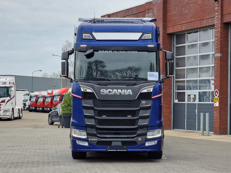 Scania S580 V8 NGS Highline 6x2*4 - Full air - Steering axle - Retarder - Truk skip loader: gambar 3 Scania S580 V8 NGS Highline 6x2*4 - Full air - Steering axle - Retarder - Truk skip loader: gambar 3
