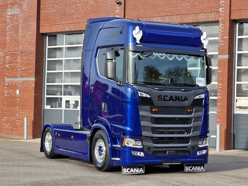 Scania 660S V8 NGS Highline 4x2 - Full spec - Retarder - Night Clima - Leather - Led - Full air - New Dashboard - Tractor head: gambar 1 Scania 660S V8 NGS Highline 4x2 - Full spec - Retarder - Night Clima - Leather - Led - Full air - New Dashboard - Tractor head: gambar 1