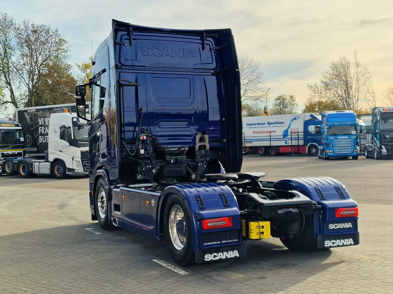 Scania 660S V8 NGS Highline 4x2 - Full spec - Retarder - Night Clima - Leather - Led - Full air - New Dashboard - Tractor head: gambar 5 Scania 660S V8 NGS Highline 4x2 - Full spec - Retarder - Night Clima - Leather - Led - Full air - New Dashboard - Tractor head: gambar 5